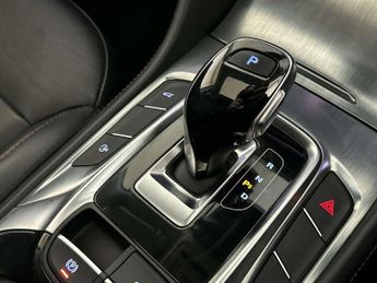 MG MG HS 1.5 T-GDI 16.6kWh Exclusive Auto Euro 6 (s/s) 5dr