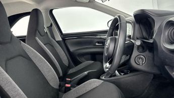 Toyota Aygo X 1.0 VVT-i Pure x-shift Euro 6 (s/s) 5dr
