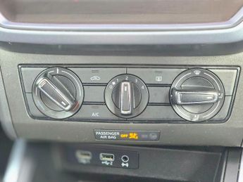 SEAT Arona 1.0 TSI SE Technology DSG Euro 6 (s/s) 5dr