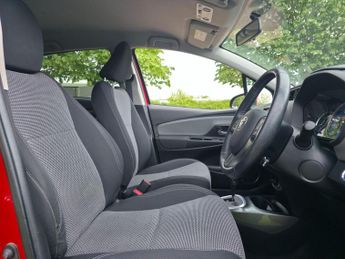 Toyota Yaris 1.5 VVT-h Icon E-CVT Euro 6 5dr