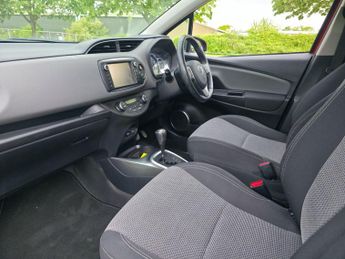 Toyota Yaris 1.5 VVT-h Icon E-CVT Euro 6 5dr
