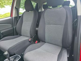 Toyota Yaris 1.5 VVT-h Icon E-CVT Euro 6 5dr