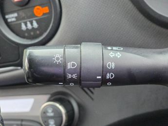 Toyota Yaris 1.5 VVT-h Icon E-CVT Euro 6 5dr
