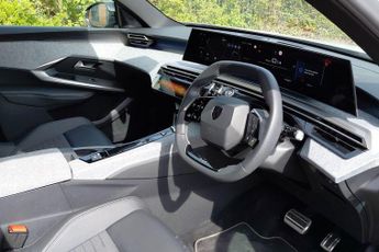 Peugeot E-3008 73kWh GT Auto 5dr