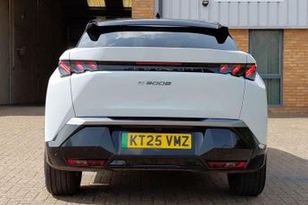 Peugeot E-3008 73kWh GT Auto 5dr