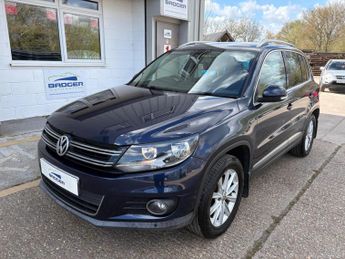Volkswagen Tiguan 2.0 TDI BlueMotion Tech SE 4WD Euro 5 (s/s) 5dr