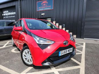 Toyota AYGO 1.0 VVT-i x-play Euro 6 5dr