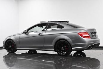 Mercedes-Benz C Class 2.1 C220 CDI BlueEfficiency AMG Sport G-Tronic+ Euro 5 (s/s) 2dr