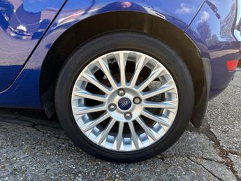 Ford Fiesta 1.0T EcoBoost Titanium Powershift Euro 5 5dr