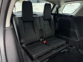 Land Rover Discovery Sport 2.0 TD4 SE Tech Auto 4WD Euro 6 (s/s) 5dr