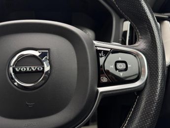 Volvo XC60 2.0 D5 PowerPulse R-Design Pro Auto AWD Euro 6 (s/s) 5dr