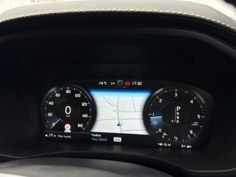 Volvo XC60 2.0 D5 PowerPulse R-Design Pro Auto AWD Euro 6 (s/s) 5dr