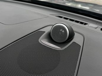 Volvo XC60 2.0 D5 PowerPulse R-Design Pro Auto AWD Euro 6 (s/s) 5dr