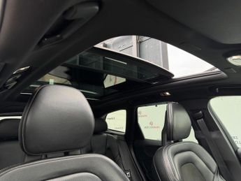 Volvo XC60 2.0 D5 PowerPulse R-Design Pro Auto AWD Euro 6 (s/s) 5dr