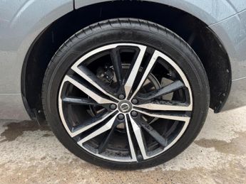 Volvo XC60 2.0 D5 PowerPulse R-Design Pro Auto AWD Euro 6 (s/s) 5dr