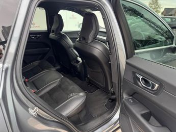 Volvo XC60 2.0 D4 R-Design Auto AWD Euro 6 (s/s) 5dr