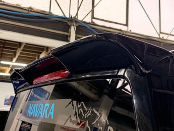 Nissan Navara 2.3 dCi N-Guard Pickup Double Cab 4dr Diesel Auto 4WD Euro 6 (19