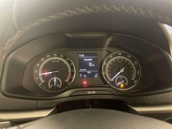 Skoda Karoq 2.0 TDI SE SUV 5dr Diesel Manual 4WD Euro 6 (s/s) (150 ps)