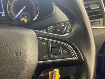 Skoda Karoq 2.0 TDI SE SUV 5dr Diesel Manual 4WD Euro 6 (s/s) (150 ps)