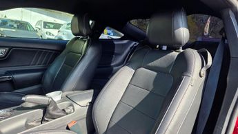 Ford Mustang 2.3T EcoBoost Fastback SelShift Euro 6 2dr