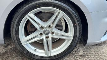 Audi A4 Avant 2.0 TDI S line Euro 6 (s/s) 5dr