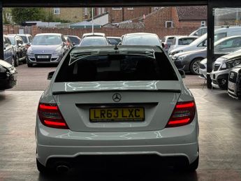 Mercedes-Benz C Class 2.1 C250 CDI AMG Sport Plus G-Tronic+ Euro 5 (s/s) 4dr
