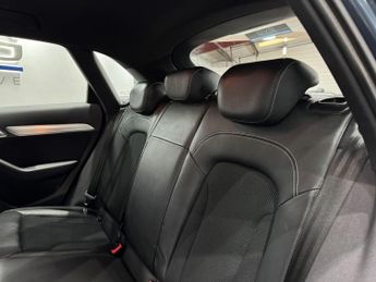 Audi Q3 1.4 TFSI CoD S line S Tronic Euro 6 (s/s) 5dr (Nav)
