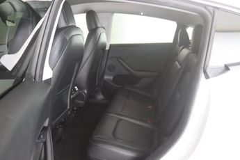 Tesla Model Y (Dual Motor) Long Range Auto 4WDE 5dr