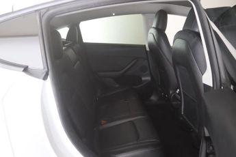 Tesla Model Y (Dual Motor) Long Range Auto 4WDE 5dr