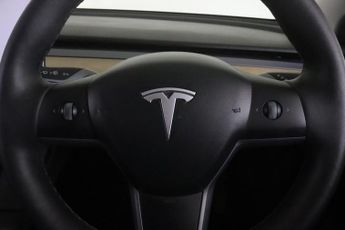Tesla Model Y (Dual Motor) Long Range Auto 4WDE 5dr
