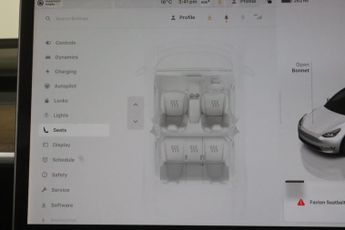 Tesla Model Y (Dual Motor) Long Range Auto 4WDE 5dr