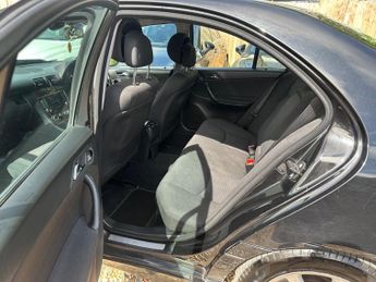 Mercedes-Benz C Class 1.8 C180 Kompressor Classic SE 4dr