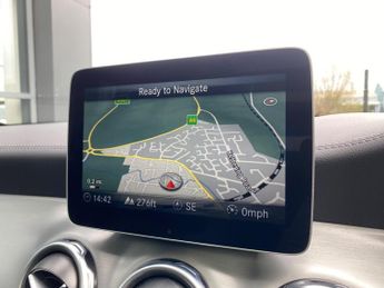 Mercedes-Benz GLA 2.1 GLA200d AMG Line (Premium Plus) 7G-DCT 4MATIC Euro 6 (s/s) 5