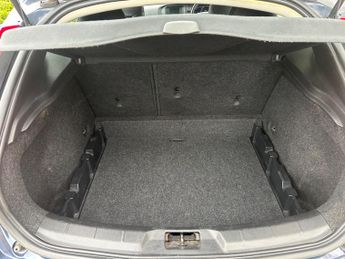 Volvo V40 1.6 D2 SE Lux Euro 5 (s/s) 5dr