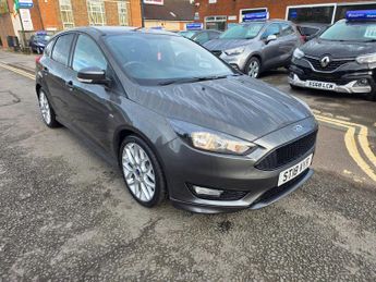 Ford Focus 1.0T EcoBoost ST-Line Euro 6 (s/s) 5dr