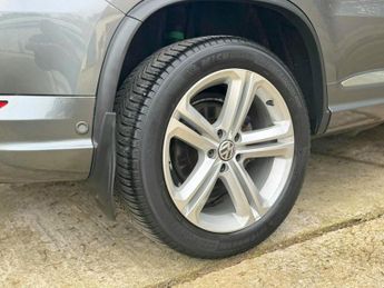 Volkswagen Tiguan 2.0 TDI BlueMotion Tech R-Line DSG 4WD Euro 5 (s/s) 5dr
