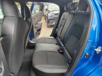 Nissan Juke 1.0 DIG-T N-Connecta DCT Auto Euro 6 (s/s) 5dr