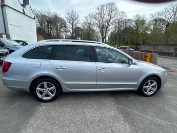 Skoda Superb 2.0 TDI Elegance DSG Euro 5 5dr