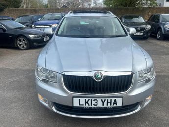 Skoda Superb 2.0 TDI Elegance DSG Euro 5 5dr
