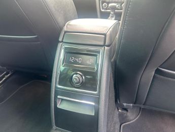 Skoda Superb 2.0 TDI Elegance DSG Euro 5 5dr