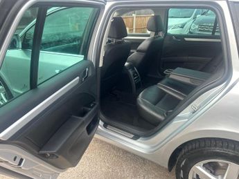 Skoda Superb 2.0 TDI Elegance DSG Euro 5 5dr