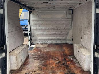 Vauxhall Vivaro 2.0 2700 CDTi FWD L1 4dr