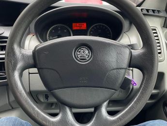 Vauxhall Vivaro 2.0 2700 CDTi FWD L1 4dr