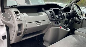 Vauxhall Vivaro 2.0 2700 CDTi FWD L1 4dr