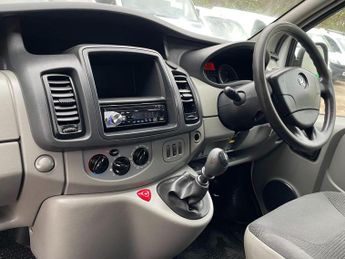 Vauxhall Vivaro 2.0 2700 CDTi FWD L1 4dr
