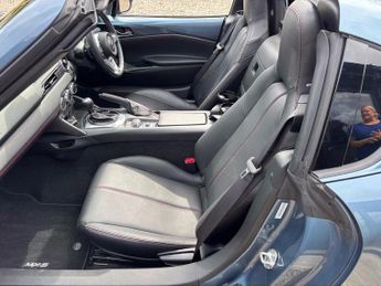 Mazda MX-5 RF 2.0 SKYACTIV-G Sport Nav Convertible 2dr Petrol Auto Euro 6 (160