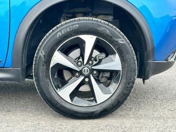 Nissan Juke 1.6 Bose Personal Edition XTRON Euro 6 5dr