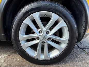 Nissan Juke 1.6 Acenta Premium SUV 5dr Petrol XTRON Euro 6 (117 ps)