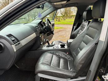 Volkswagen Touareg 5.0 TDI V10 DPF R50 5dr