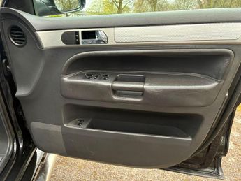 Volkswagen Touareg 5.0 TDI V10 DPF R50 5dr